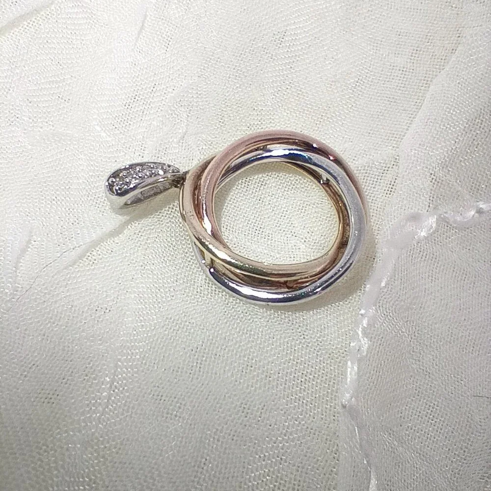 10K Tri Color Gold 4 Diamonds Trinity Style Circle Pendant - Picture 5 of 12